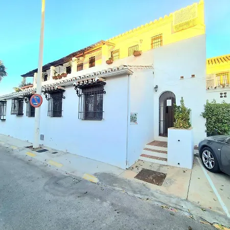 Downtown Pueblo Lopez Eco In Center Fuengirola